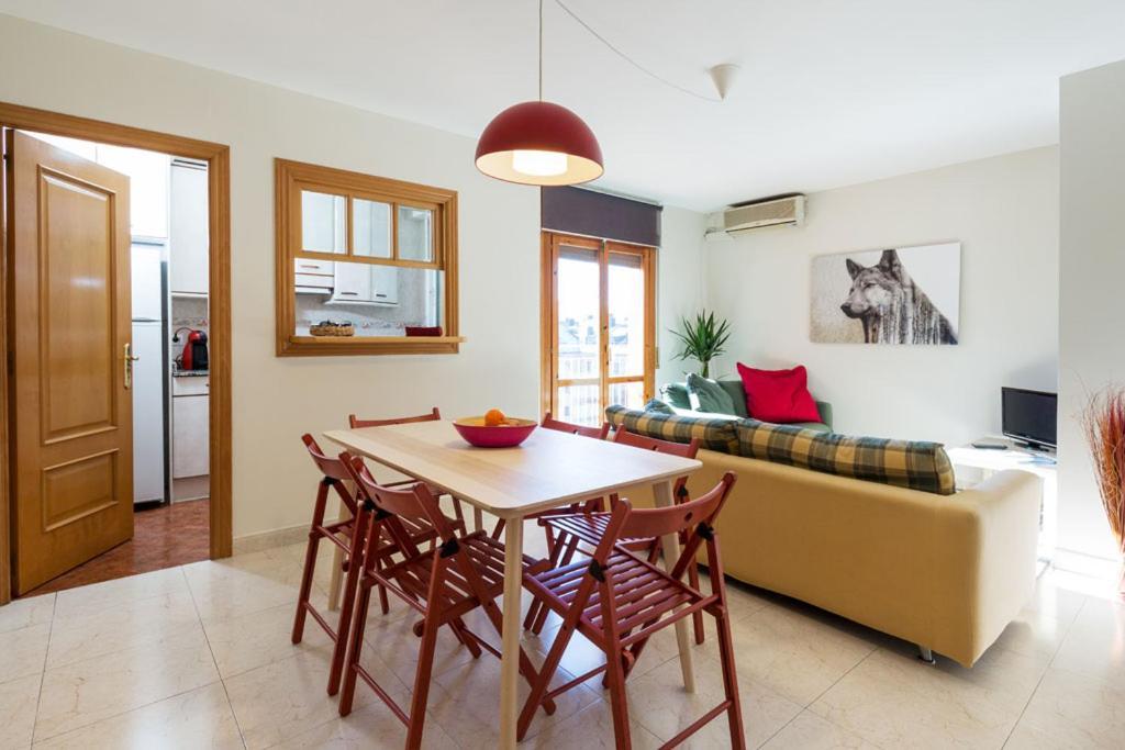 Cal Cinque Apartment La Seu d'Urgell Ngoại thất bức ảnh